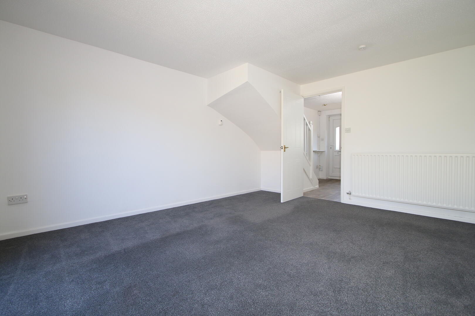 2 bed property in Richardson Drive, Stourbridge